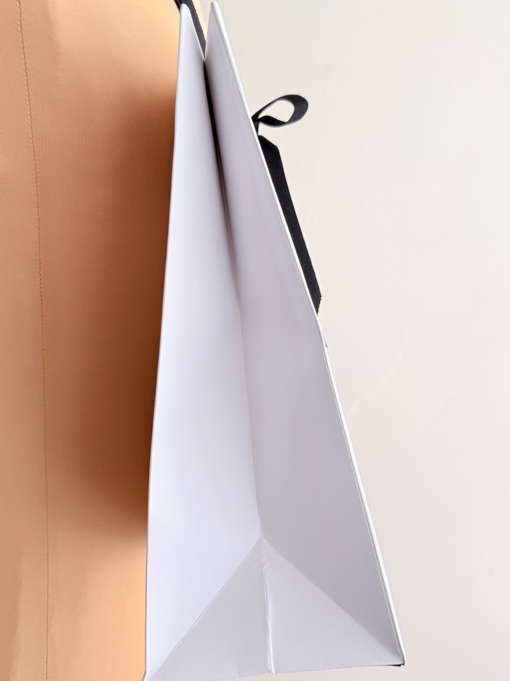 GIVENCHY BLACK WHITE SHOPPING GIFT BAG - Picture 3 of 6